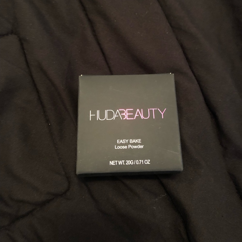 Huda beauty Translucent Powder